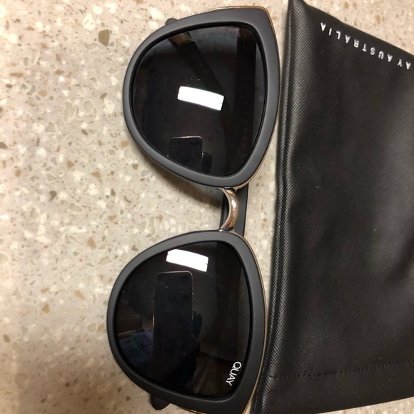Quay Australia Sunglasses - Picture 2 of 2